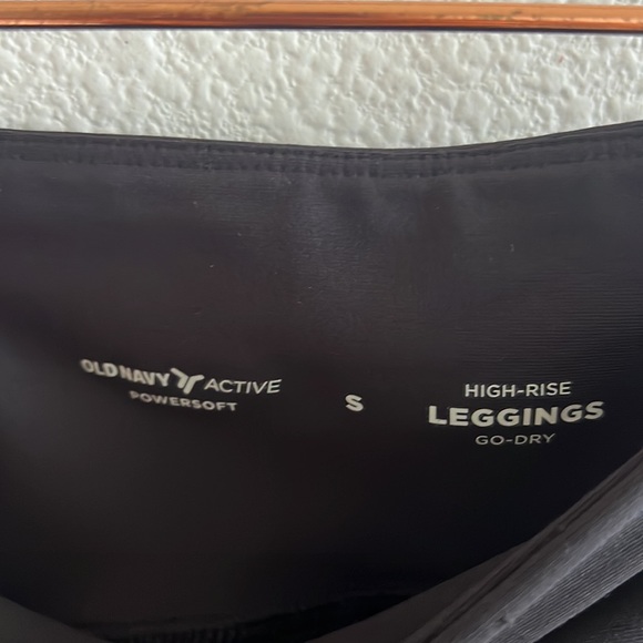 Old Navy Active Powersoft High Rise Leggings Go-Dry Black Small - Picture 3 of 8